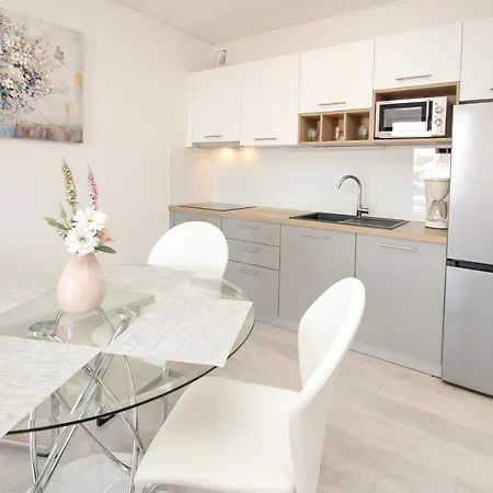 Dzepina Apartment